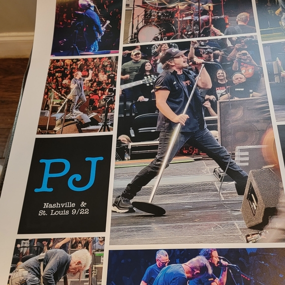 Pearl Jam 2022, 22x28 photo poster Nashville and St Louis 2022 shows. - Picture 2 of 3